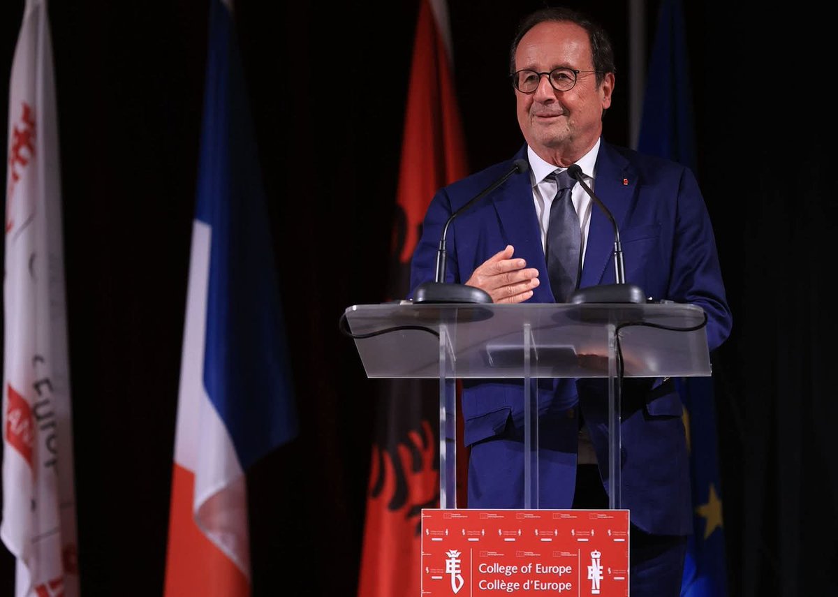 MirelaKumbaro's tweet photo. A pleasure to welcome former French President François Hollande to Tirana for an inspiring discussion with College of Europe students on our shared European values and future👨🏽‍🎓
Proud to see Tirana growing as a hub for knowledge, dialogue and cooperation🇦🇱🇪🇺🎓 https://t.co/T8yDNnn6Xn