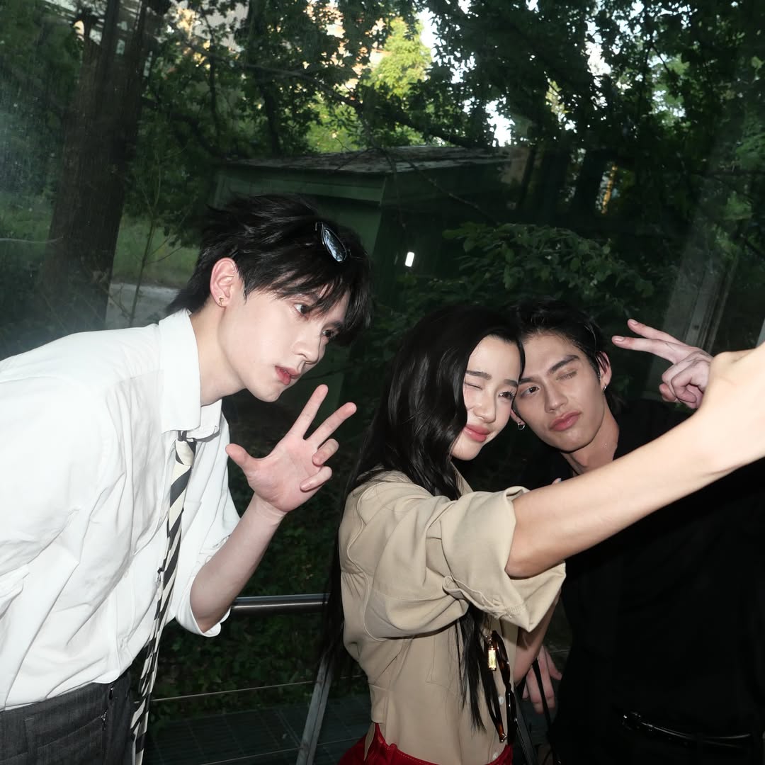 Tu_ttwOfficial's tweet photo. พี่ชายคนเก่งกับน้องสาวคนสวยและครอบครัวAmi❣️​🤍​

.

IG​ : bright : Update

.

TONTAWAN AT AMISS27 

@amiparis
#AmiParis #AmiSS27
#AmiParisxTU
#tontawan https://t.co/rHxhPUKyx7