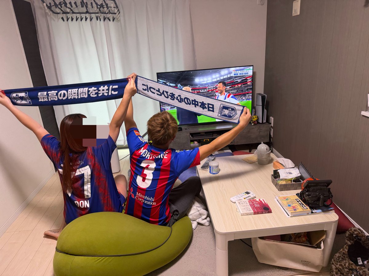 donchaaannoX's tweet photo. ﾀﾞﾁとW杯🏆最高の瞬間を共に⚽️
終わってから韓ドラ見ながらむぎちといちゃいちゃしてなんて幸せな日なのかしら？？？ https://t.co/SPjyXfC0NC