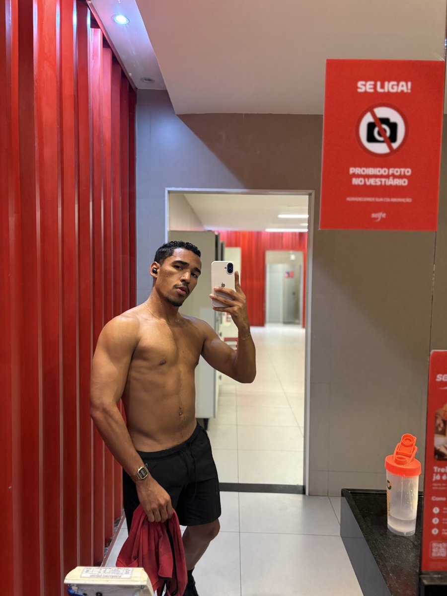 LeoSoaresIS's tweet photo. #gym ❤️‍🔥🤟🏾 https://t.co/GMInDkk38C