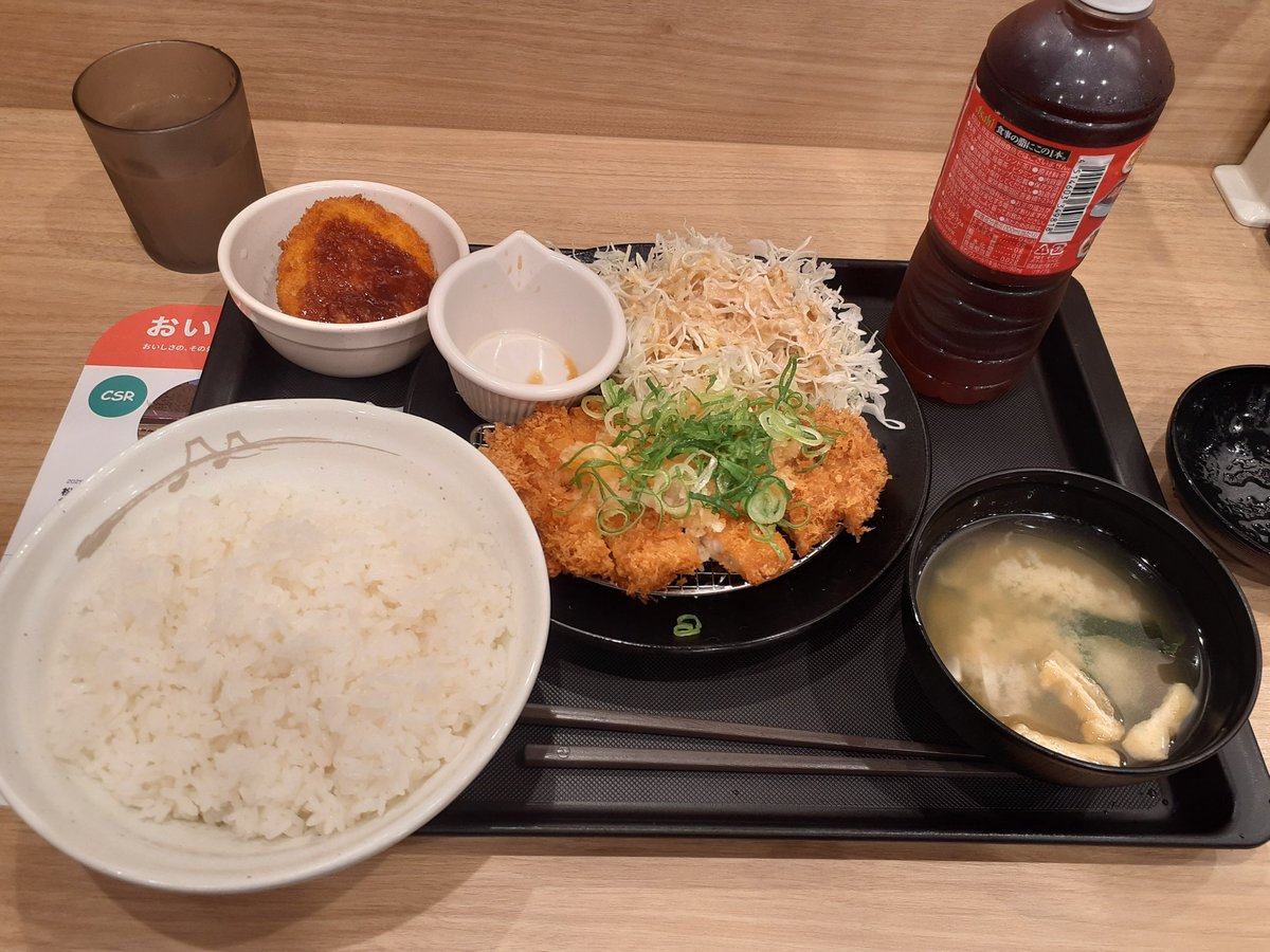 Mattan_Signal's tweet photo. あ、実は…今日仕事お休みして静岡に行くはずが台風接近に伴い…群馬でドライブしてました💦🚗³₃

松のやにて夕飯です、
フライデーナイトに松のやて💦💦 https://t.co/m0gDbRdowc