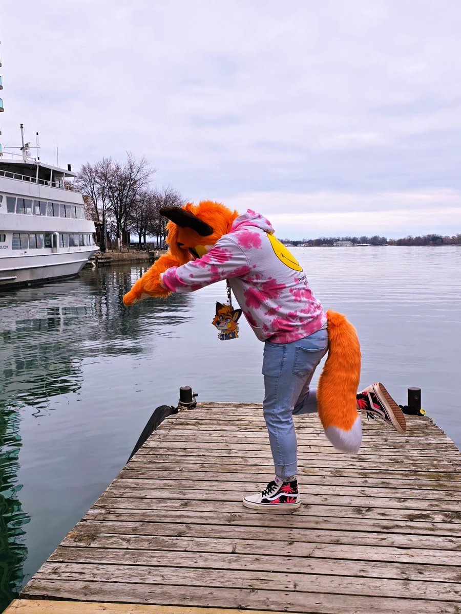 HamburgerFox's tweet photo. Why is the camera person slowly getting further away from me? All I said was "catch me posing on the dock before I toss you into the water"! 😥

Happy #fursuitfriday everyone! Some more photos taken by my lovely @trufflegoob ❤️

#furryfandom #fursuiting #fursuit #furry https://t.co/jXi5hZmNpd