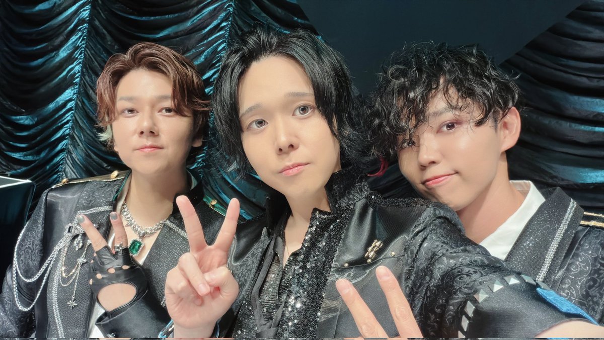 ajiko_vox's tweet photo. #ブラワン P最高に楽しかった！！！！！！！
めちゃくちゃ幸せな空間を一緒に作り上げてくれてありがとうございました！！

この6人でワンマンができて良かった🌈🌈🌈
これからもリンドウさんとチームPの応援をよろしくお願いします！！
感想たくさん読ませてください🔥
#ブラスタ https://t.co/sgPYL1H21u