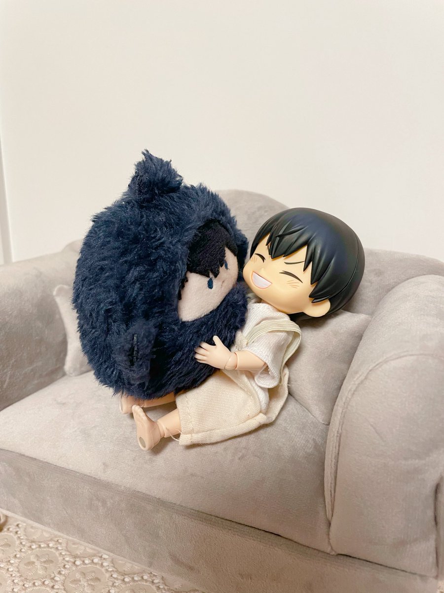 tonitonui's tweet photo. ねぇ…😭💕ドール化したら、めっちゃかわいい…！！
でっかいぬいぐるみ買ってもらった子供だよ！とびおちゃん…🥹
とりあえずうちにあるセリアの服着せた☺️
ゆるゆるだから余計に子供感
かわいい〜💕 https://t.co/qByDEOlZxc