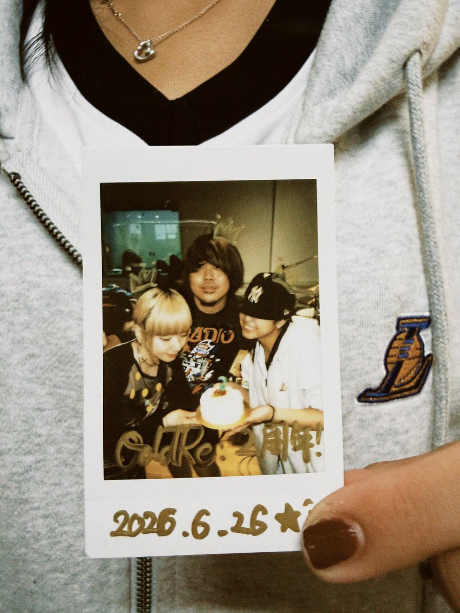 www_oddre_jp's tweet photo. OddRe: 結成2周年⭐︎ https://t.co/MsBBeehKLa