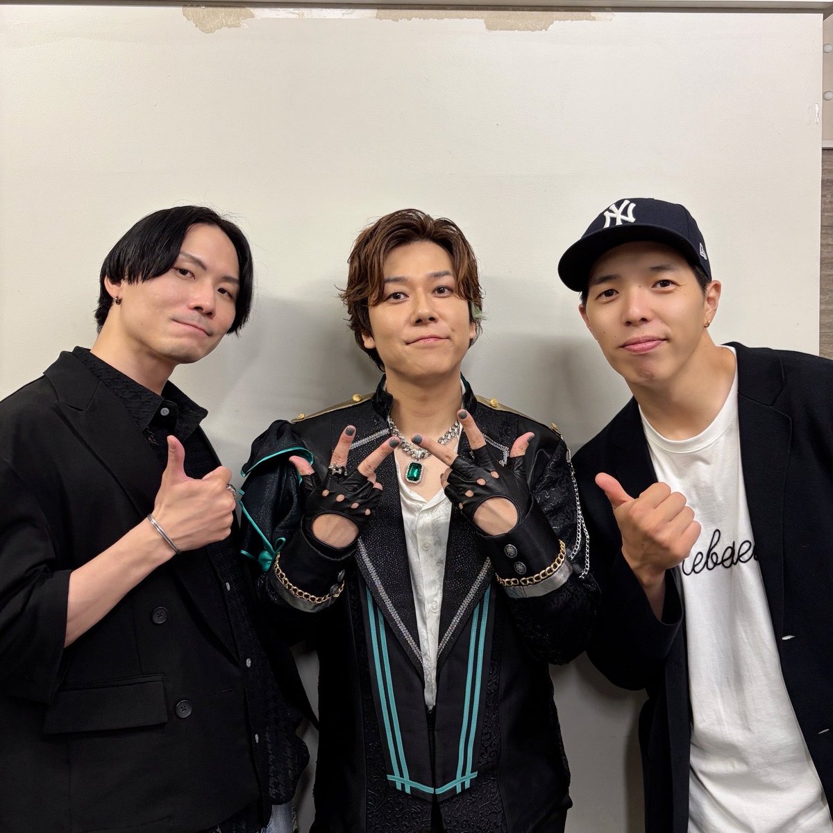 korock_taichi's tweet photo. BLACK ONE-MAN painted P
昼夜2公演、大成功で終演しましたね‼️‼️

最高のワンマンライブでした‼️
感想エゴサしよ。#ブラワン 

共同演出あじっこさん
音楽監督阿部さん

#ブラスタ #演出 #振付 https://t.co/jZLjC0LdfE