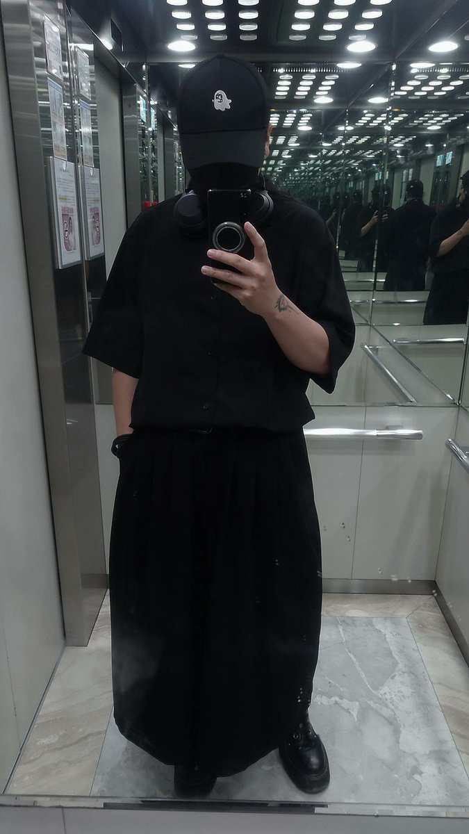 nmsl1215's tweet photo. #ootd https://t.co/dyFMElHy0c