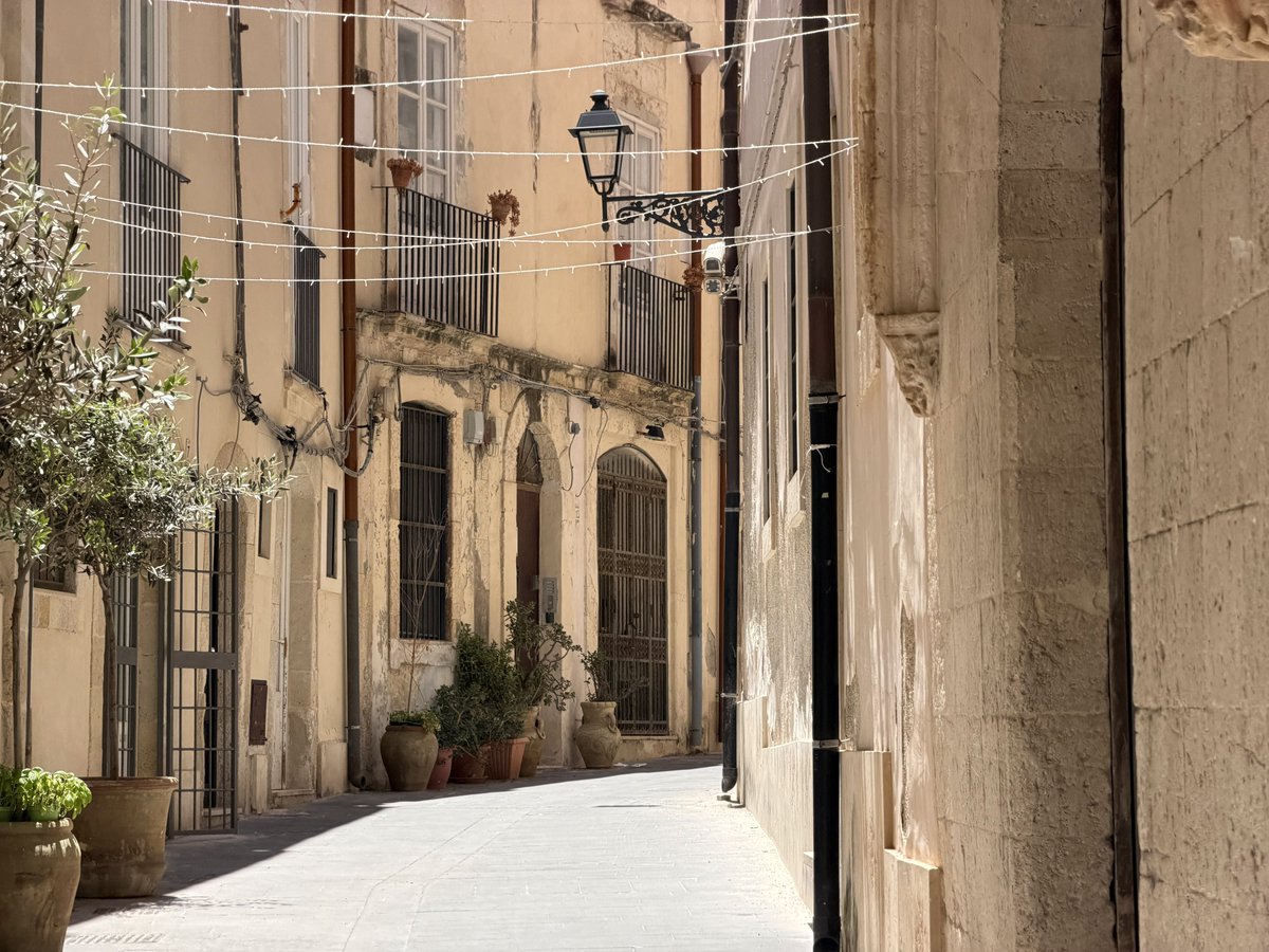 hikingshawty's tweet photo. so far in sicily https://t.co/V70eStLbeh