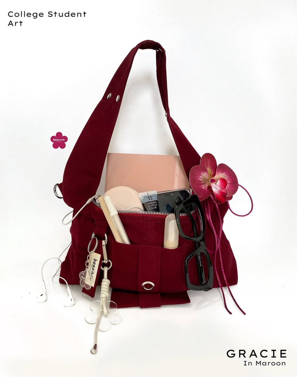edfens's tweet photo. these local brand bag is literally so cool https://t.co/lv24QpbjLn