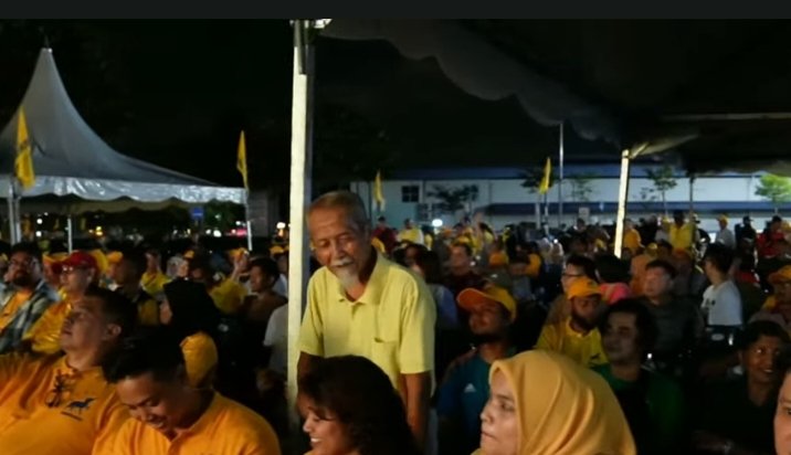 amer7211's tweet photo. Parti baru sebulan bhai. Tapi dia punya crowd... Speechless!

Ayuh Johorean! Pilih @partibersamamy untuk halatuju negeri yang lebih telus, berintegriti dan berprinsip. Jangan lupa mendaftar sebagai ahli dan boleh menyumbang di pautan https://t.co/RDXZF7LVHm. https://t.co/B65KARHICT