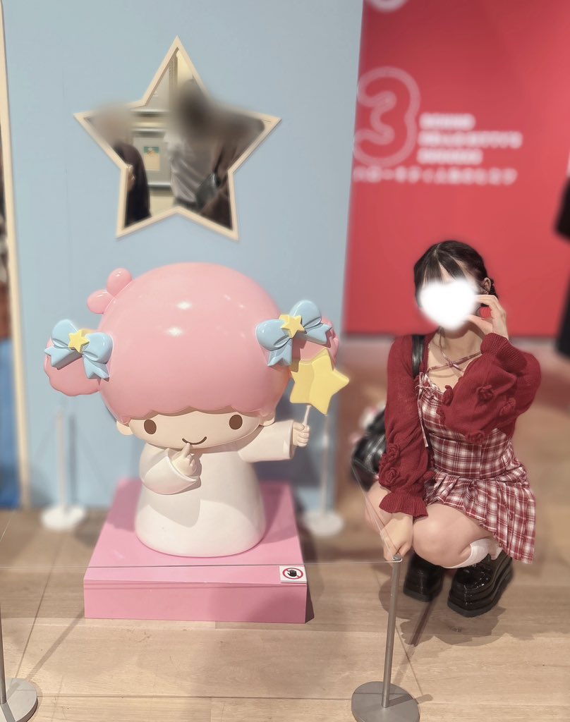 ai_rilly's tweet photo. サンリオ展に行った時のﾐ・◦・ﾐ🎀
かわいい空間すぎて癒された💕💫

#サンリオ展 https://t.co/otH3cQxNqg