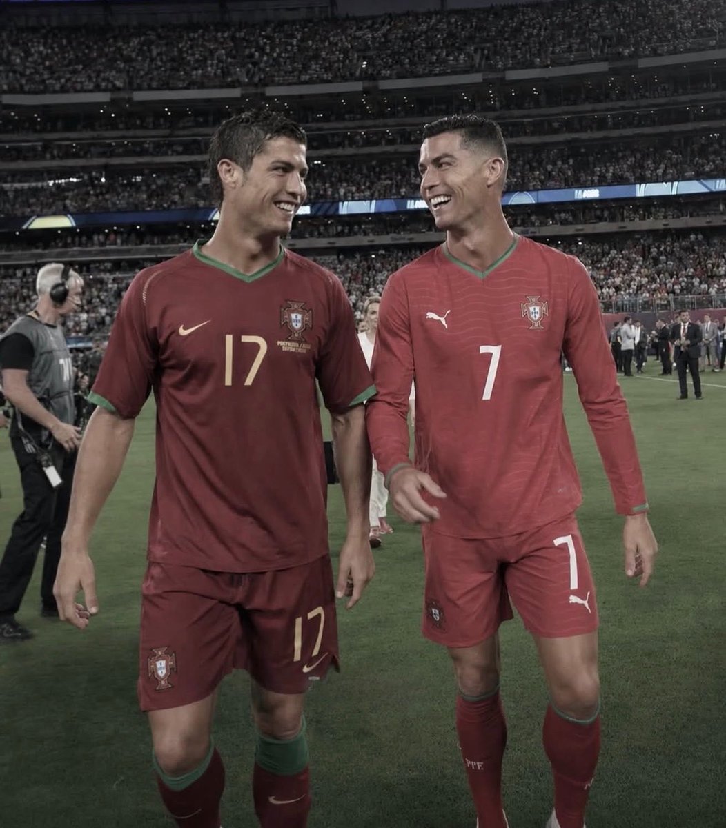 rorycr7's tweet photo. HE’S BACK ! https://t.co/ZmQXbSm12g