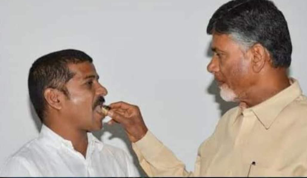 lolabhilol's tweet photo. 60 plus years kotladi thechkunnam Telangana ni !! 
2014- 2023 varaku 2 sides calm unnaru !! 
Ipud malli AP vs TS topic start ayyindhi !! 
Malla Telangana culture, language meedha topic start ayyindhi !! 
Aaa chance evar ichinru ipudu ?
2 terms ucha poskunru!! 
Think once !! https://t.co/gh8HrSfDxN