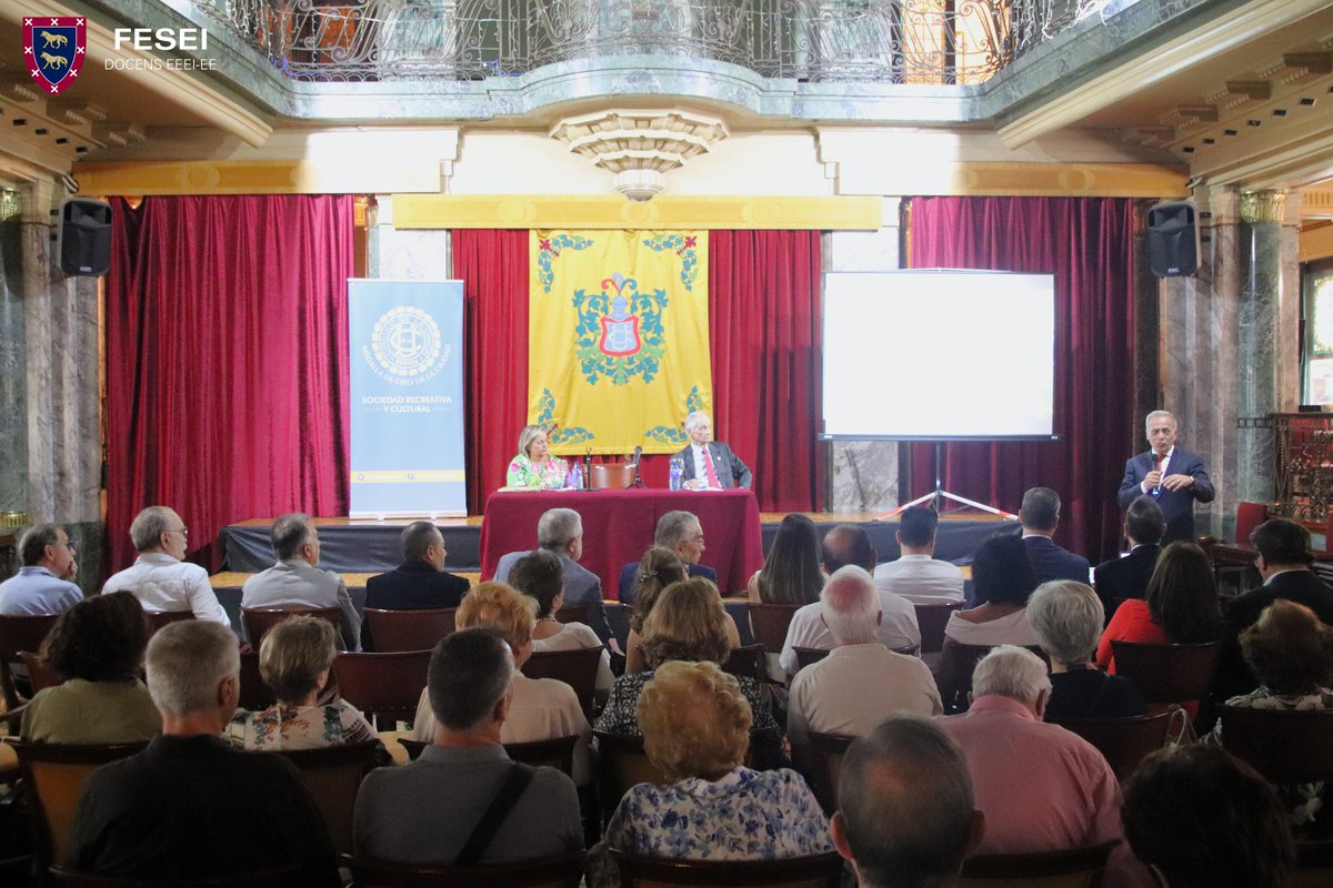 SubGobBUR's tweet photo. 🗓️ #AGENDA | La semana pasada el subdelegado del Gobierno en #Burgos, Pedro de la Fuente, asistió a la conferencia 'La situación actual de la geopolítica mundial' organizada por @FESSEI a cargo de Rafael Sánchez Puerta, ex director de Inteligencia del CNI https://t.co/oTN8okUftk