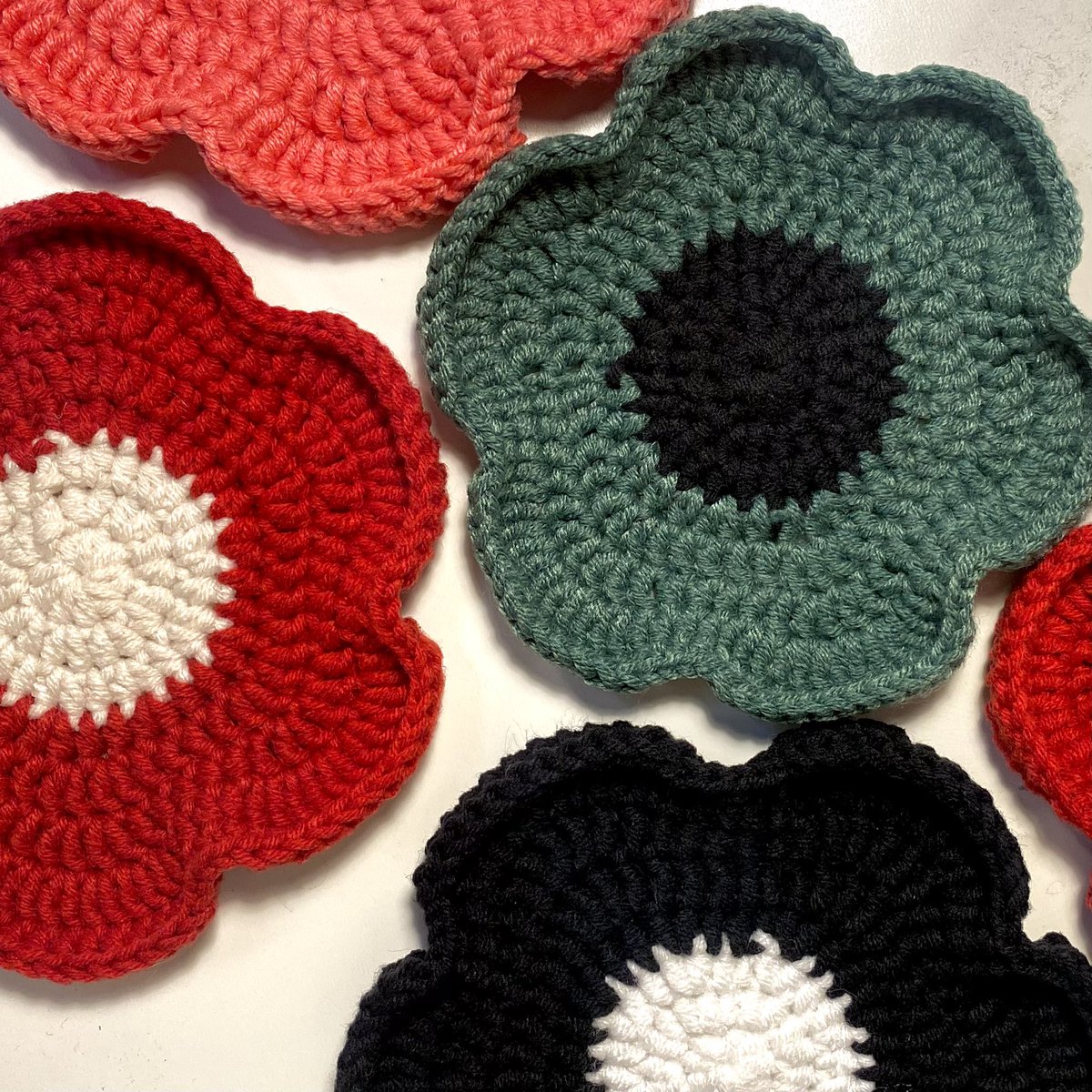 Domodomoby_m's tweet photo. Pre-Order 2-3 Days

Crochet flower coaster 

89.- / 1 pcs

Color : Green, Red, Black, Pink (custom)

#Domodomoby_m #ชุมนุมนักถัก #โครเชต์ #crochet https://t.co/QzUdGu8oc5