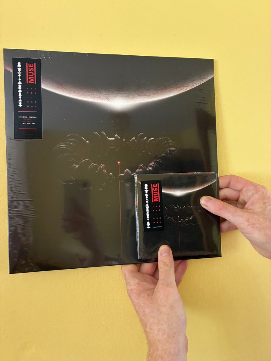 ChrisYoung9393's tweet photo. Absolutely spoiled for Father’s Day this year! Thanks kids! My 2 favourite albums and Muse new album😍 #Muse #thewowsignal #Jamiroquai https://t.co/Wxy4B3lLae