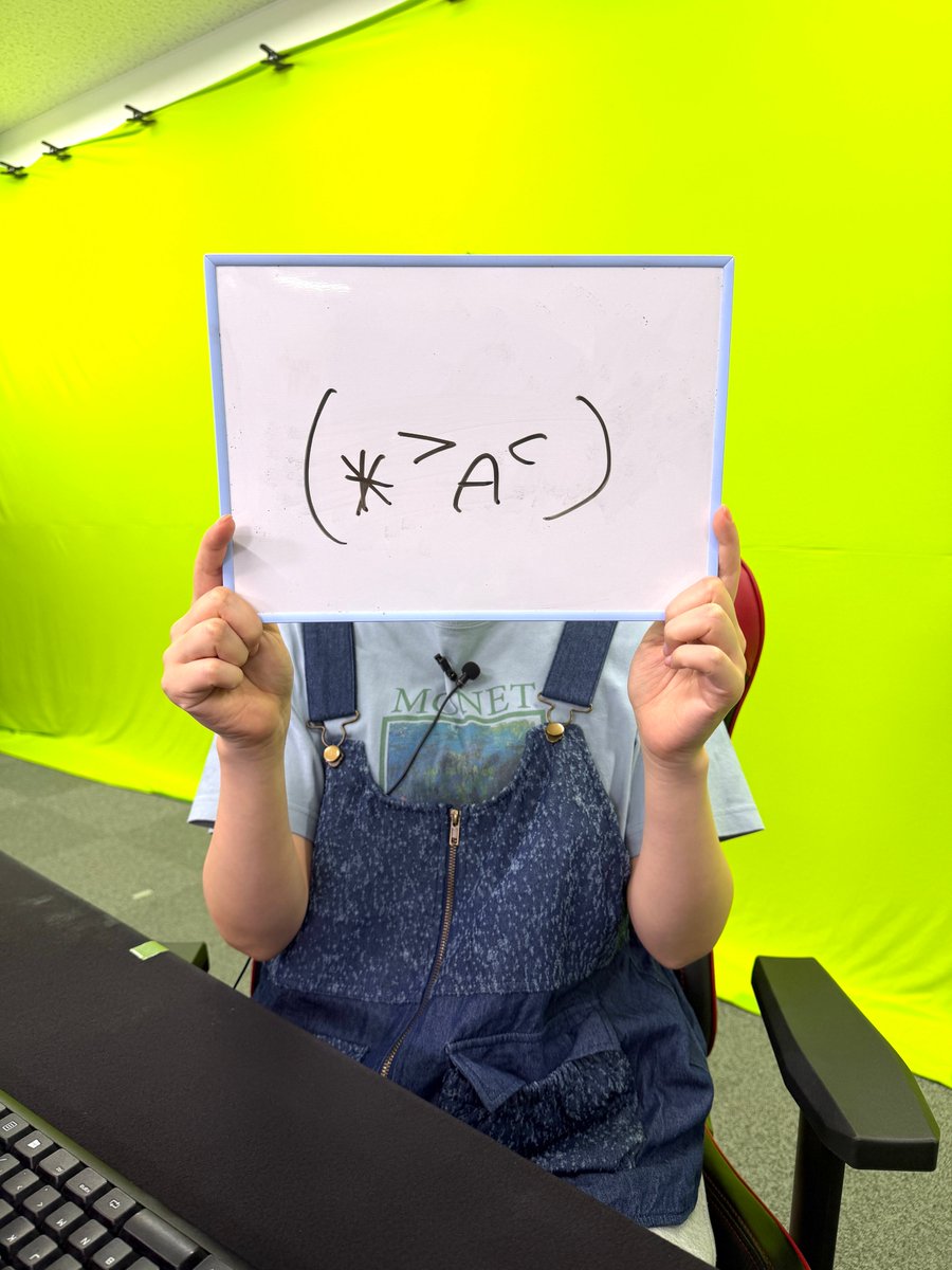WeeklyFamitsu's tweet photo. 視聴者参加型かくれんぼ
『めっちゃカメレオン』してるだけ！
カメレオンのように擬態した夏川さんはコチラ

▼YouTube
https://t.co/yPtdOcWO6H

▼ニコ生
https://t.co/VQ4d8eq791

#夏川ずっとゲ https://t.co/KjVUkSa8DY