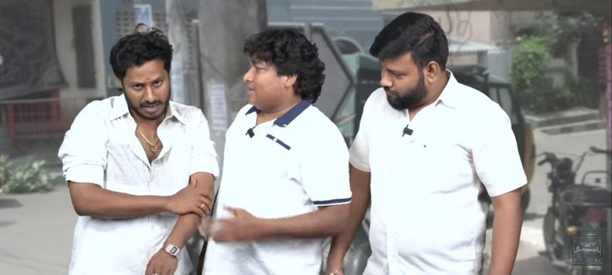 Expi_Nasni's tweet photo. Thalaivarey vanthu he has nothing against Vijay nu solla vendiyatha iruku... 

~ yen againstaa irukenu thaan solli Paka sollen... https://t.co/ItvMATyRyE