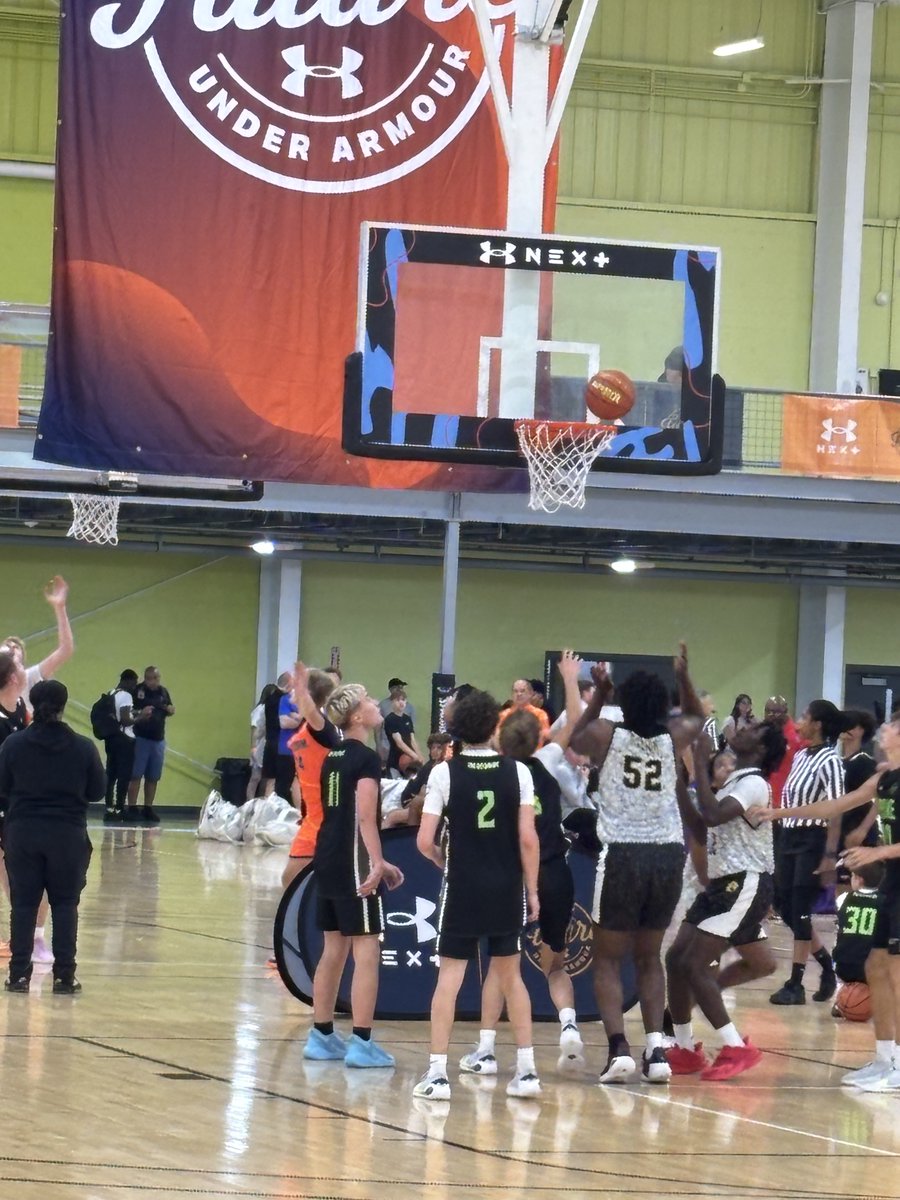 Club1Basketball tweet media