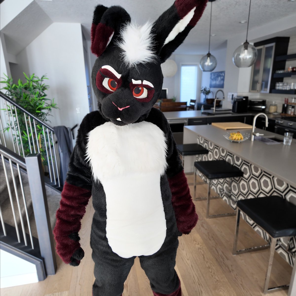 Brahkin_'s tweet photo. He's just standing there...

Menacingly! 😈

#FursuitFriday https://t.co/4Q3Yv5zpcQ