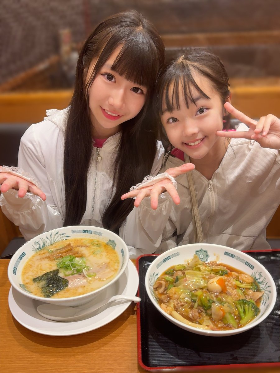 cocomicoco0312's tweet photo. 仮面女子さんワンマンライブ
打ち上げでりんと日高屋🥢

雨すごいからみんな気をつけて帰ってね☂️ https://t.co/7bOBlXJPue