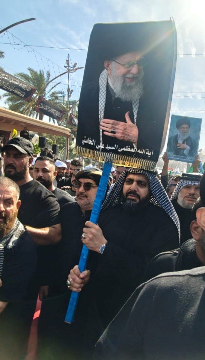 khazalimedia's tweet photo. سماحة الشيخ الأمين قيس الخزعلي يُشاركُ جموعَ المؤمنين في شعيرةِ ركضة طويريج، في كربلاءَ المقدسة. https://t.co/yTS50DCqeh