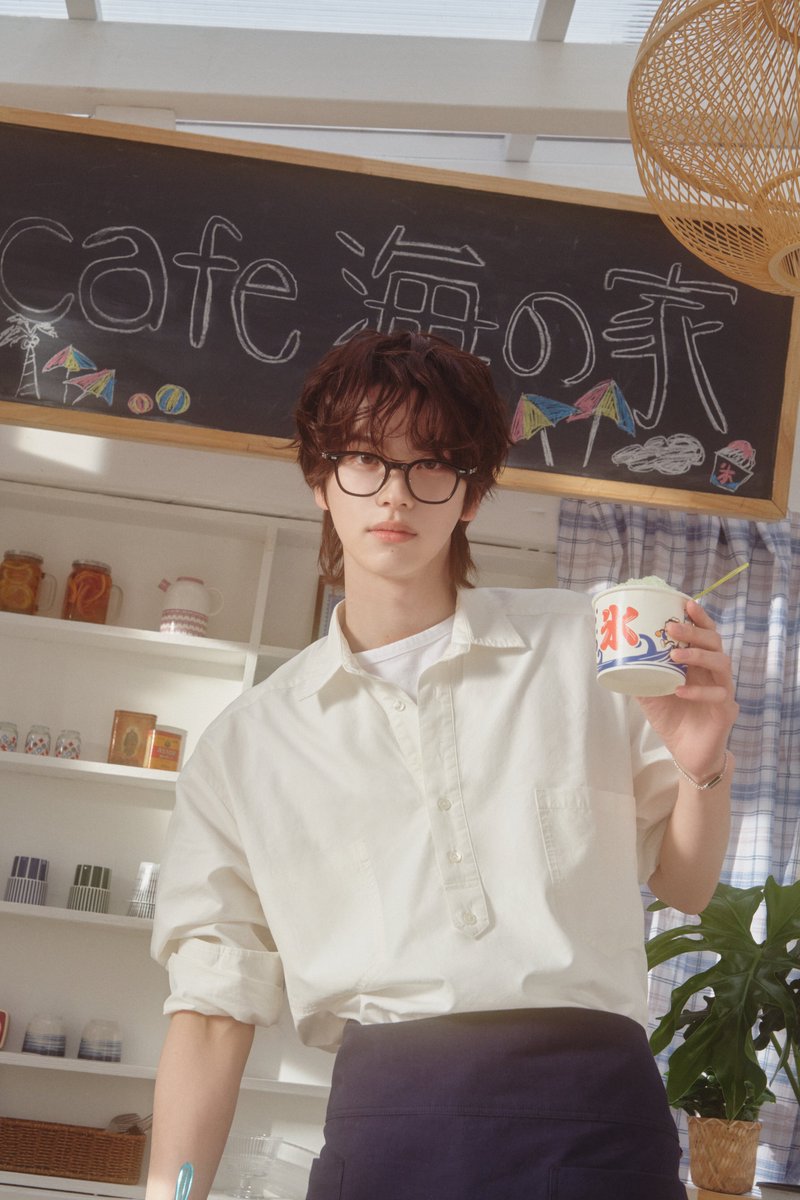yochuns's tweet photo. YUYA SPECS SOMEBODY SHOOT ME https://t.co/DjjsMGJXqc