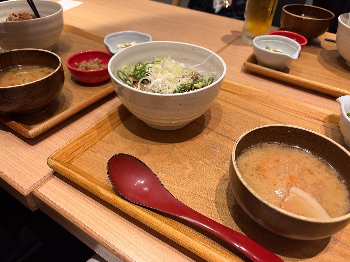 Aimi_LP's tweet photo. てんかりんとことりんとご飯行ってきた✨
仲良しฅ^•ω•^ฅ https://t.co/nrfqURqVRU