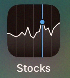 Paueliw_'s tweet photo. What if Apple updated their stocks app logo to show how their own stock performed the day before 🍎 https://t.co/8ZAVuSgYe5