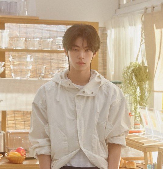 yochuns's tweet photo. GOOD LORDDDD SAVE ME https://t.co/yP0DPRFTKP