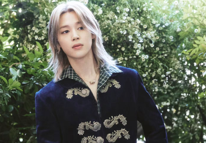 AboutMusicYT's tweet photo. J-Hope, Jimin and Taehyung have all made/will make an appearance at the recent Paris Fashion Week. https://t.co/r0ycwYH3RL