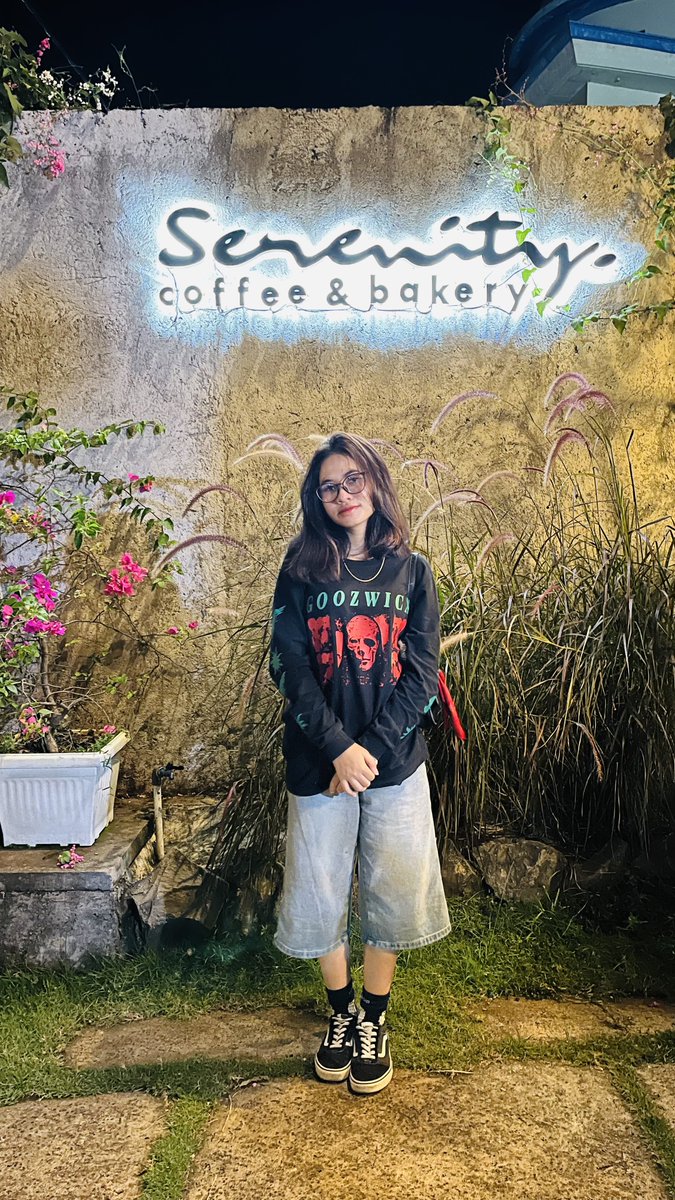 sunadeinx's tweet photo. diliat" kaya orang ilang deh https://t.co/3DNVah6lwm