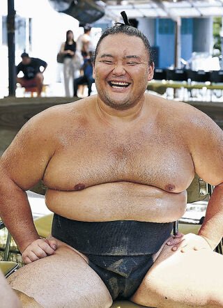 mutochin's tweet photo. 明日のライブのリハだったのだけど、仕事の都合でドラムのひでちゃんが来られず。代わりに叩いてくれたてつや、ありがとう。｢ナンボ聴き込んでてくれてるんだよ！｣というドラムでした。感謝。 https://t.co/WHmF3OEBHn