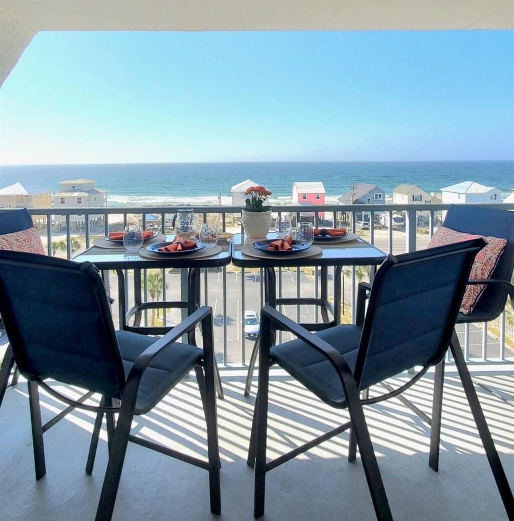 rentbyhost's tweet photo. 🌊 Wake up to breathtaking Gulf Shores beach views! 🏖️ Relax in this cozy 1-bedroom oceanfront condo with a pool, hot tub, and everything you need for the perfect getaway.
https://t.co/0YP9MctrTw
#GulfShores #Alabama #BeachVacation #OceanfrontCondo #BeachView #RentByHost https://t.co/40mGxvf0gT