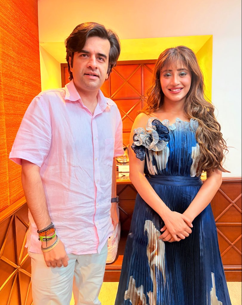 UdayPratapSingh's tweet photo. Before the show starts catch #ShivangiJoshi this weekend on #NewsX talking about her entry on the reality show #LockUpp on #Netflix 

@shivangijoshi10 @netflix @NetflixIndia @BTL_Balaji #RealityShow #LockUppSachYaSazaa #Reality #TV https://t.co/glmnROhToh