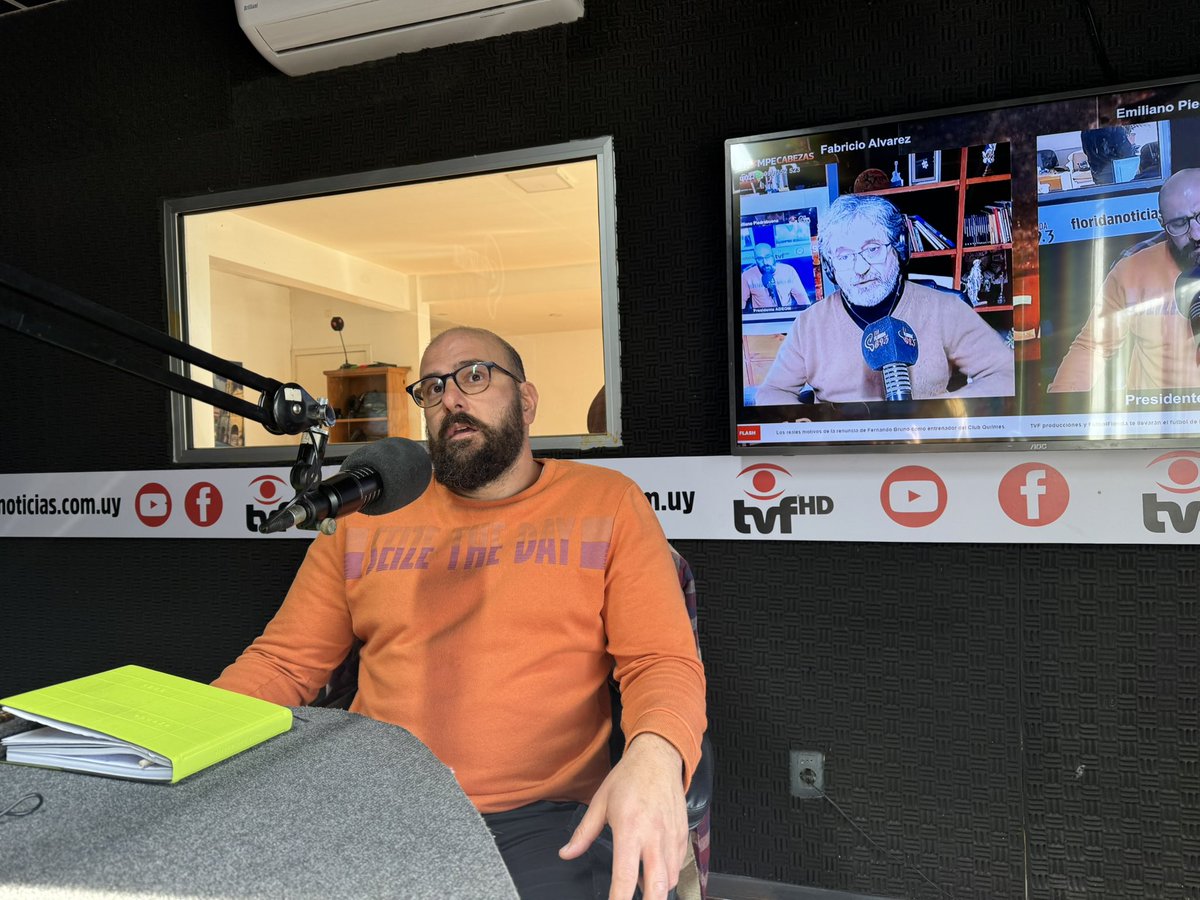 tvflorida's tweet photo. “Creo que tenemos que hacer catarsis y mea culpa, esto viene de un largo proceso de lo que fueron algunos diálogos, denuncias sin pruebas que creo nosotros no le dimos relevancia”.

Agresión a Juan Viera - Emiliano Piedrabuena- presidente de @AdeomFlorida 

#Rompecabezas https://t.co/xTovJ2WZTp
