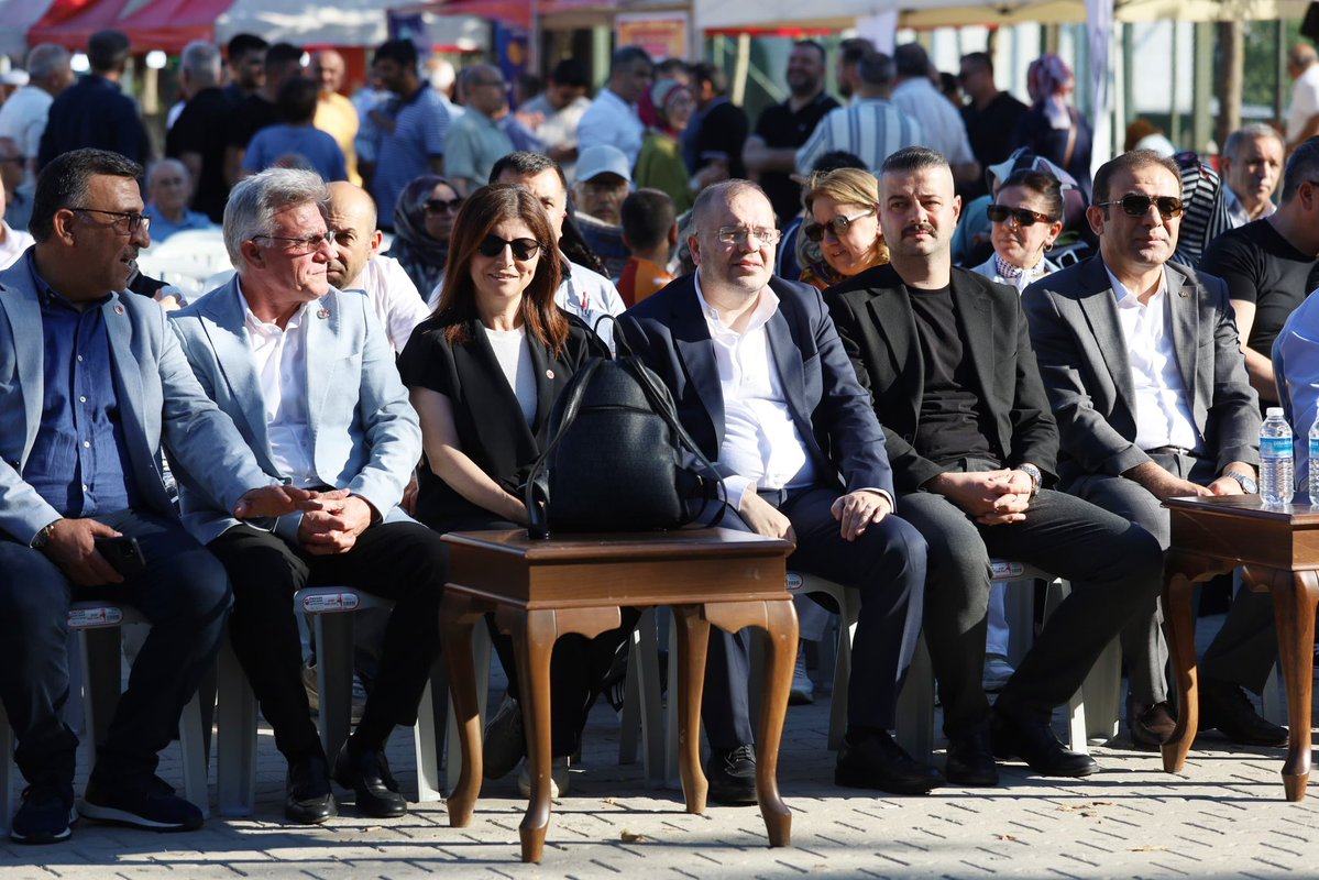 SametKaragl25's tweet photo. Milliyetçi Hareket Partisi Eyüpsultan İlçe Başkanımız Sn. Yenal Yığrık, Meclis Üyelerimiz ve Yöneticilerimiz ile birlikte, Eyüpsultan Tokatlılar Derneği tarafından “Memleket Günleri”kapsamında düzenlenen Tokat Yöresel Günleri programına katılım sağladık. Bu güzel organizasyonda emeği geçen ve bizleri samimiyetle ağırlayan tüm Tokatlı hemşehrilerimize teşekkür ediyoruz.