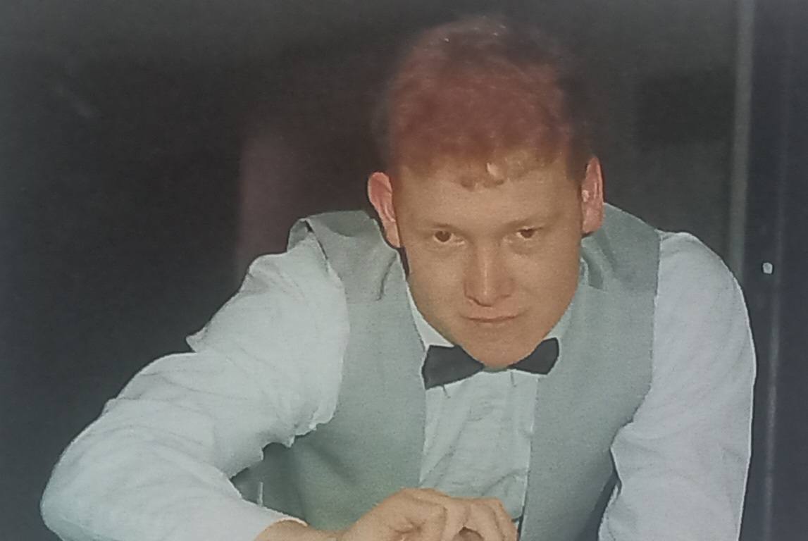 SnookerHistory's tweet photo. Happy 55th birthday to Grimsby ex-snooker professional Karl Broughton.

Turning professional in 1991, Broughton had a great run to the quarter-finals of the 1996 International Open. He would reach 41st in the world rankings for 1997-1998. Broughton's pro career ended in 2001. https://t.co/MEgujR3uqL