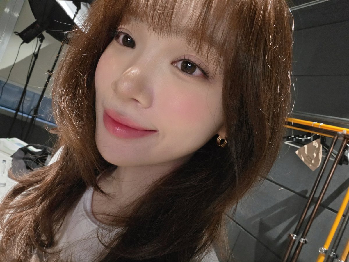 FIMBASE's tweet photo. [WEVERSE DM] 260626 #KIMCHAEWON 🐯 (1/2)

: tada https://t.co/ovXESLOH4i