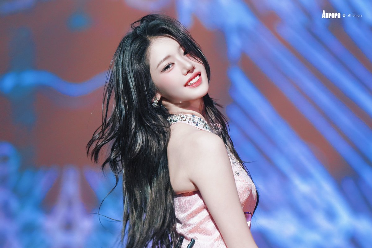 Aurora080814's tweet photo. 260626 사랑해

#RORA #로라 #이다인 #ローラ 
#BABYMONSTER #베이비몬스터 https://t.co/V9b6WtDiIL