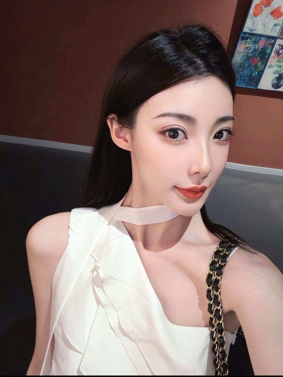 0871xiaosiji's tweet photo. 呈贡大学城的学妹放假来赚零花钱了 一直叫爸爸真爽 给钱就能上的贱货 最近在同德广场的优质资源 #昆明 https://t.co/Ds5y2GBPc8