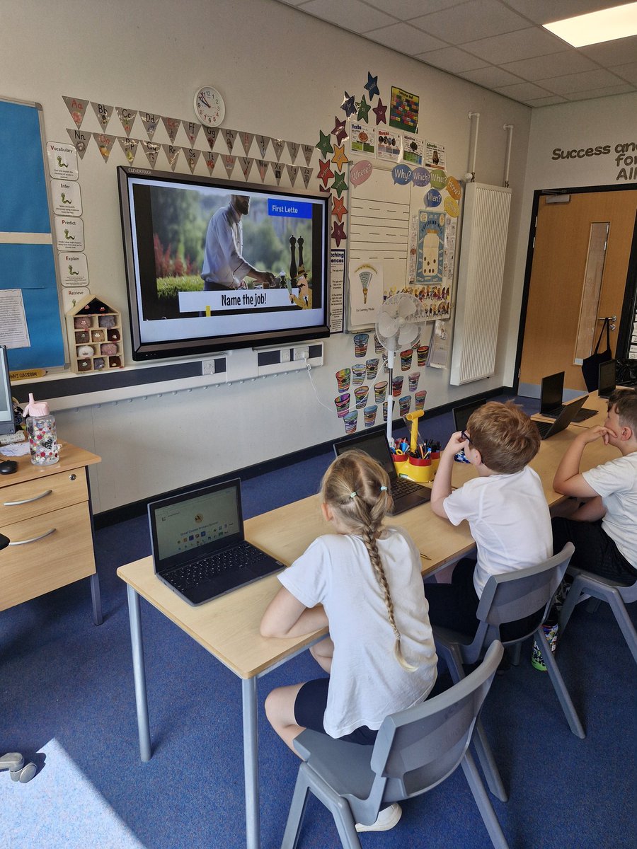 Year 3 tweet media