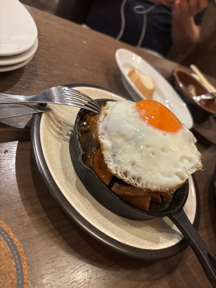 TodotaroM's tweet photo. どすけべハンバーグ https://t.co/PZf5pZvVt5