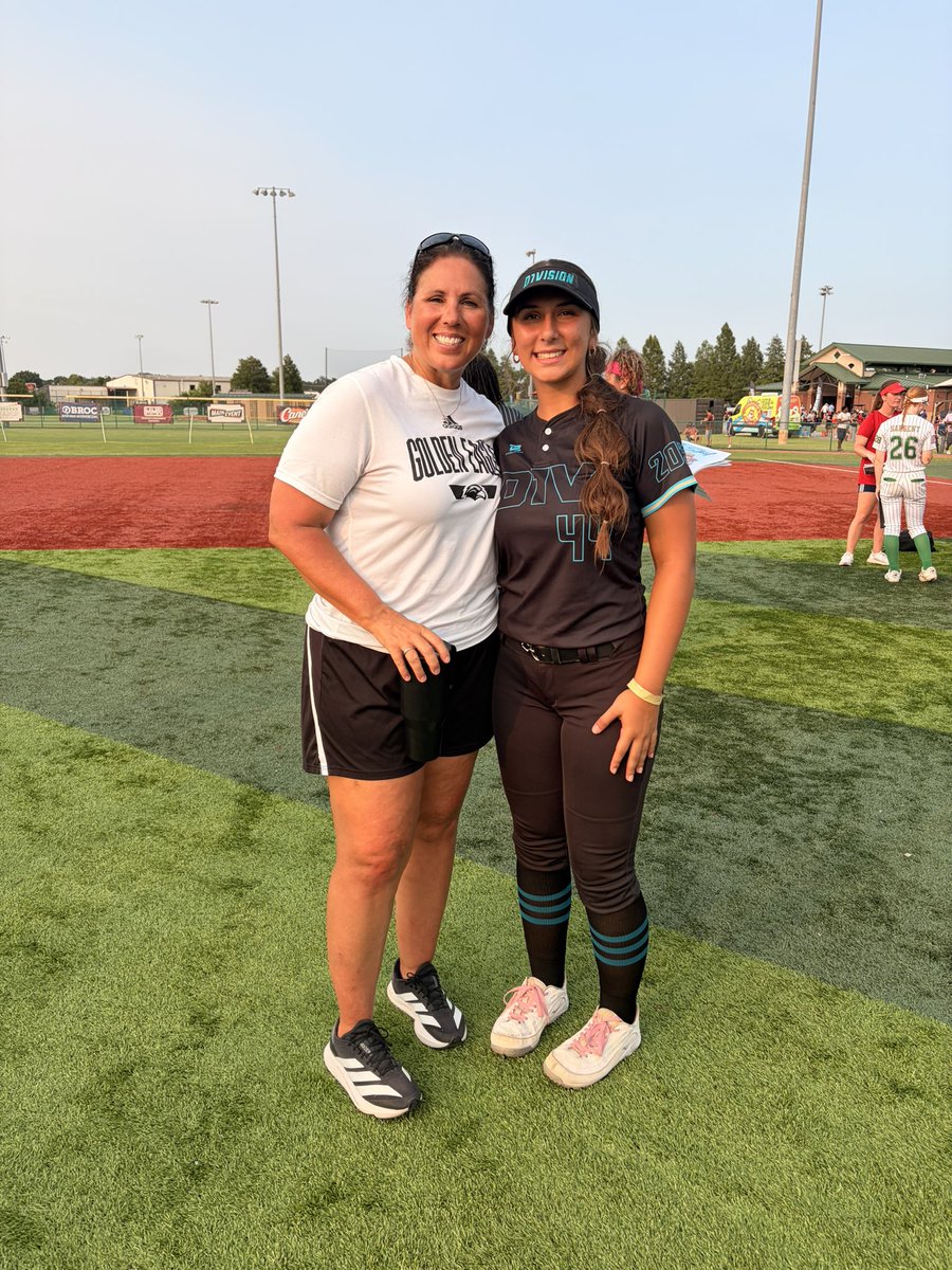 KiarraEvans_65's tweet photo. I had a great time at the Death Valley Camp yesterday!! Met some wonderful coaches and got a new recorded pop time of 1.71 seconds 🥳

Excited to play today & show out!!

@Pitt_SB @SouthernMissSB

@NCSA_Softball @joycewellhoefer
@d1vision_sb @AvaNehring @LineDsoftball
@SoFlaFastpitch @NP_Recruiting
@IHartFastpitch @SoftballDown
@gatorjack72 @UncommittedUsa
@D1Softball @SUncommitted
@SoftballRecruit @LegacyLegendsS1
@ExtraInningSB  @AcesSpotlight
@SnapMyAd  @SBRRetweets
@FastPitchMyLife @DiamondAddicts
