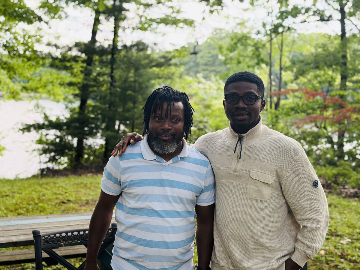 ShabanMo9's tweet photo. The man I had been looking forward to meeting, I finally had the honor of meeting Hearts of Oak legend, Ishmael Addo, here in Massachusetts.

A true icon of Ghanaian football, Ishmael Addo remains the last player to win the Ghana Premier League Golden Boot in three consecutive seasons (1999, 2000, and 2001) a remarkable feat that still stands today.

It was an absolute pleasure meeting this legendary striker.

Legendary Ishmael Addo ❤️📸