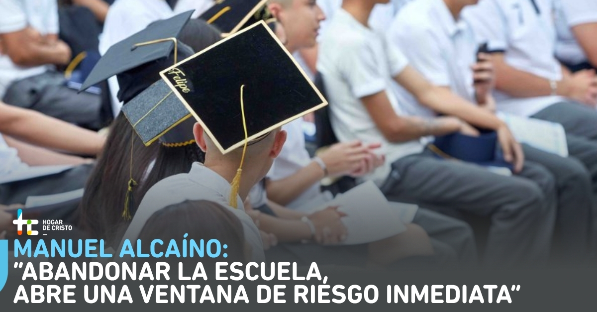 Hdecristo's tweet photo. Una reciente investigación de la UNESCO revela que mientras menos del 0,5% de los estudiantes matriculados comete delitos, la cifra sube a cerca de un 7% entre quienes dejan la escuela. El fenómeno, advierte Manuel Alcaíno, uno de sus autores, exige una respuesta temprana del Estado. https://t.co/hSozi5ZMA2