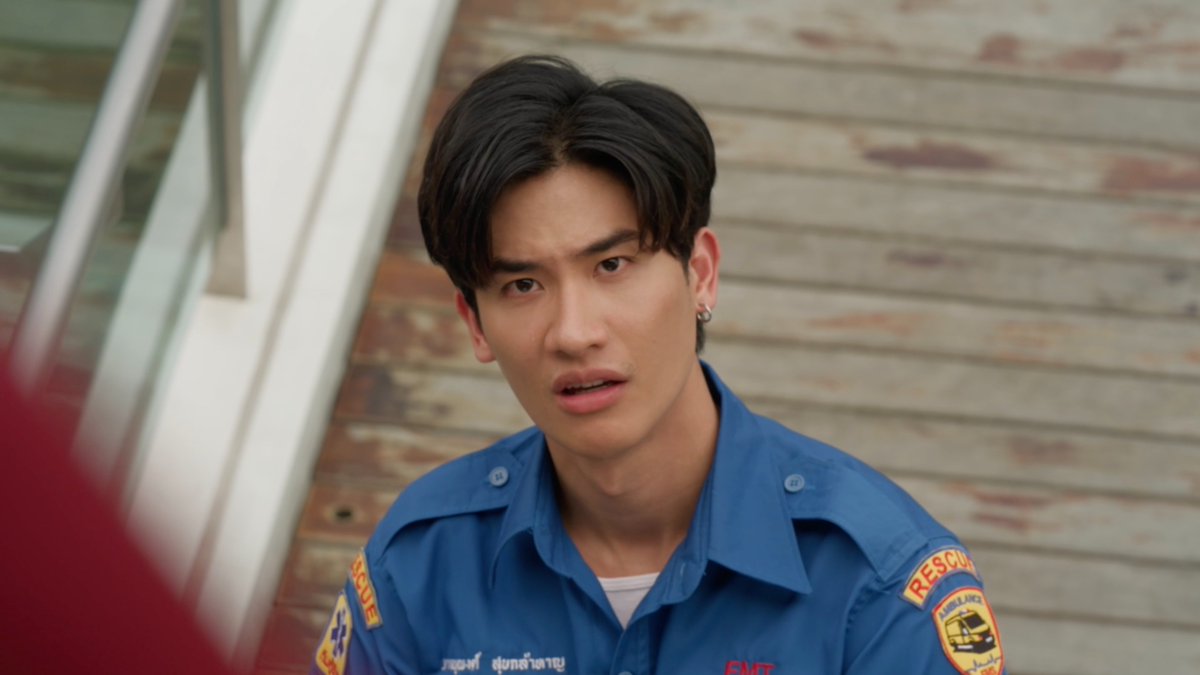 GMMTV's tweet photo. (นี่หรือเปล่า ความดุเดือดที่ว่า)

#ADogAndAPlaneEP5
@Tawan_V @new_thitipoom https://t.co/uVqlVwzZcs