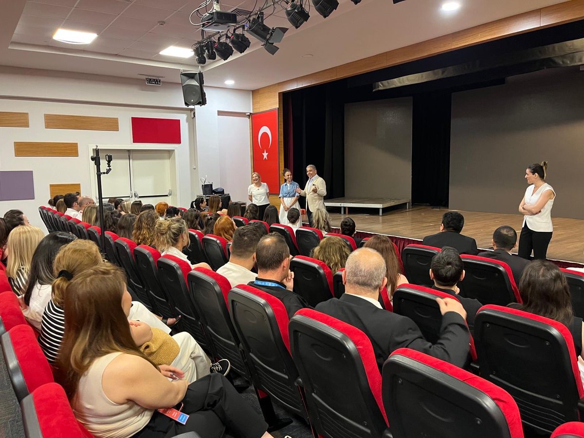 Bahcesehir_Sam's tweet photo. Büyük Bahçeşehir Koleji Ailesi olarak yıl sonu Öğretmenler Kurulu toplantımızı gerçekleştirdik.Genel Müdür Yardımcımız Sayın Savaş Boyar’ın teşekkür ve tatil dileklerinin ardından, BSG ekibinin muhteşem kokteyliyle dönemi bitirdik.İyi tatiller ❤️💙 https://t.co/zmdVKqxvh2
