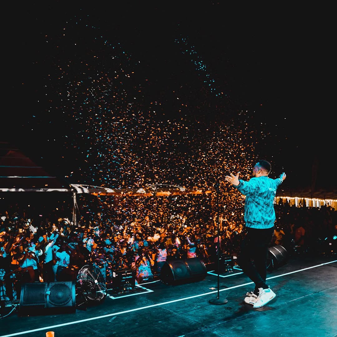 AKA_Tales's tweet photo. "I will be shining like a diamond &amp; that's forever" @akaworldwide 🇿🇦🐐💜🤍🕊️
#AKAFridays

📥
🔗https://t.co/10VoLJiYj6

#LongLiveSupaMega♾️ https://t.co/G00w6aX9Mi