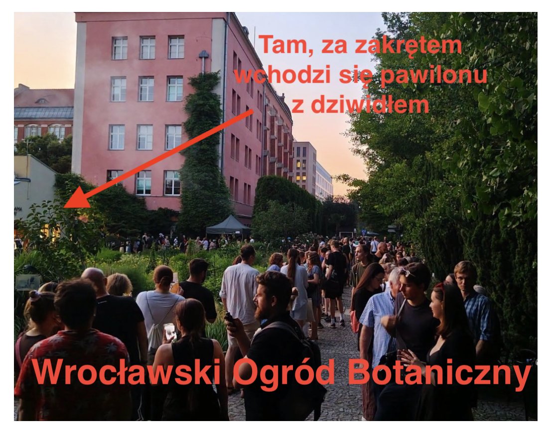 nowDeeS's tweet photo. #Wrocław oszalał na punkcie śmierdzącej podczas kwitnienia rośliny, czyli #dziwidło 
Na zdjęciu (fot. pani Anny) kolejka, a raczej jej większa (uff!) część. https://t.co/2nMC8G1qWT